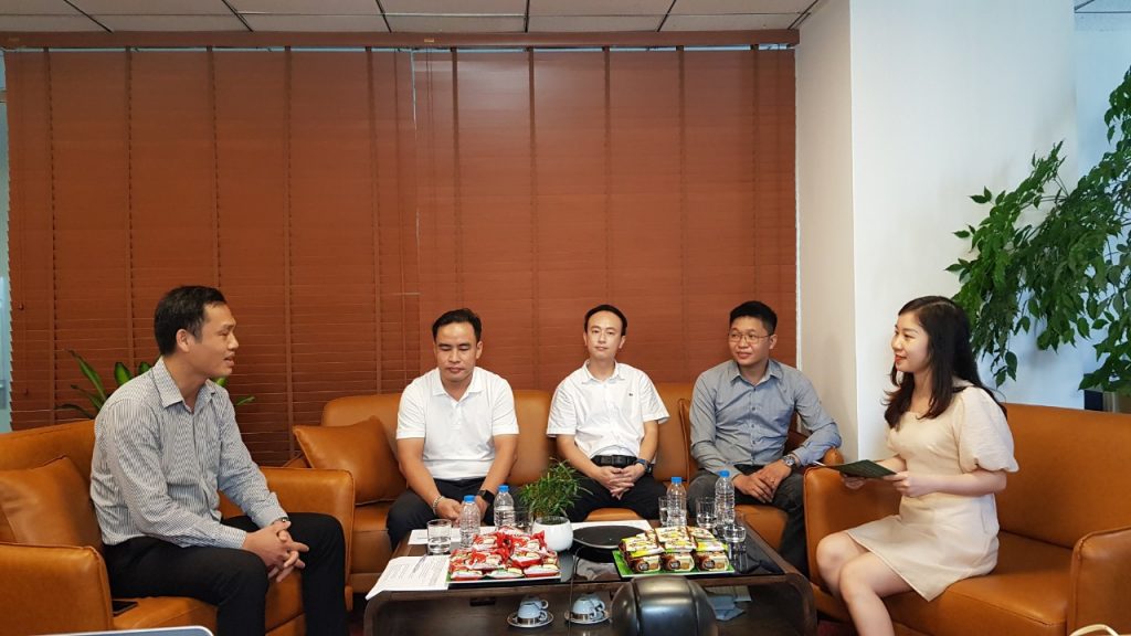 Ảnh chụp tại TalkShow: Doanh nghiệp FMCG và “cuộc đua” chuyển đổi số kênh phân phối