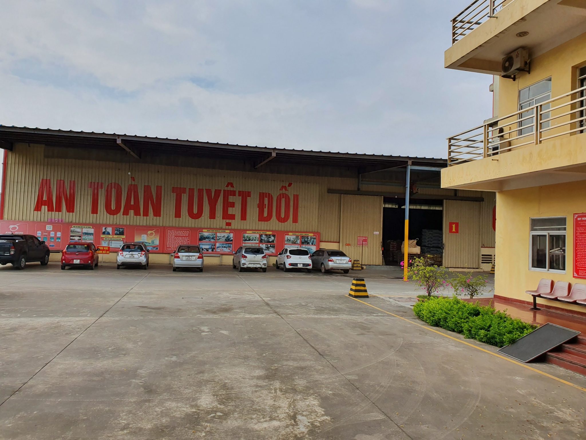 Thức ăn chăn nuôi đặc khu HOPE Việt Nam hợp tác cùng MobiWork triển khai dự án quản lý hệ thống phân phối DMS Mô hình kinh doanh đặc biệt tạo nên sản phẩm khác biệt